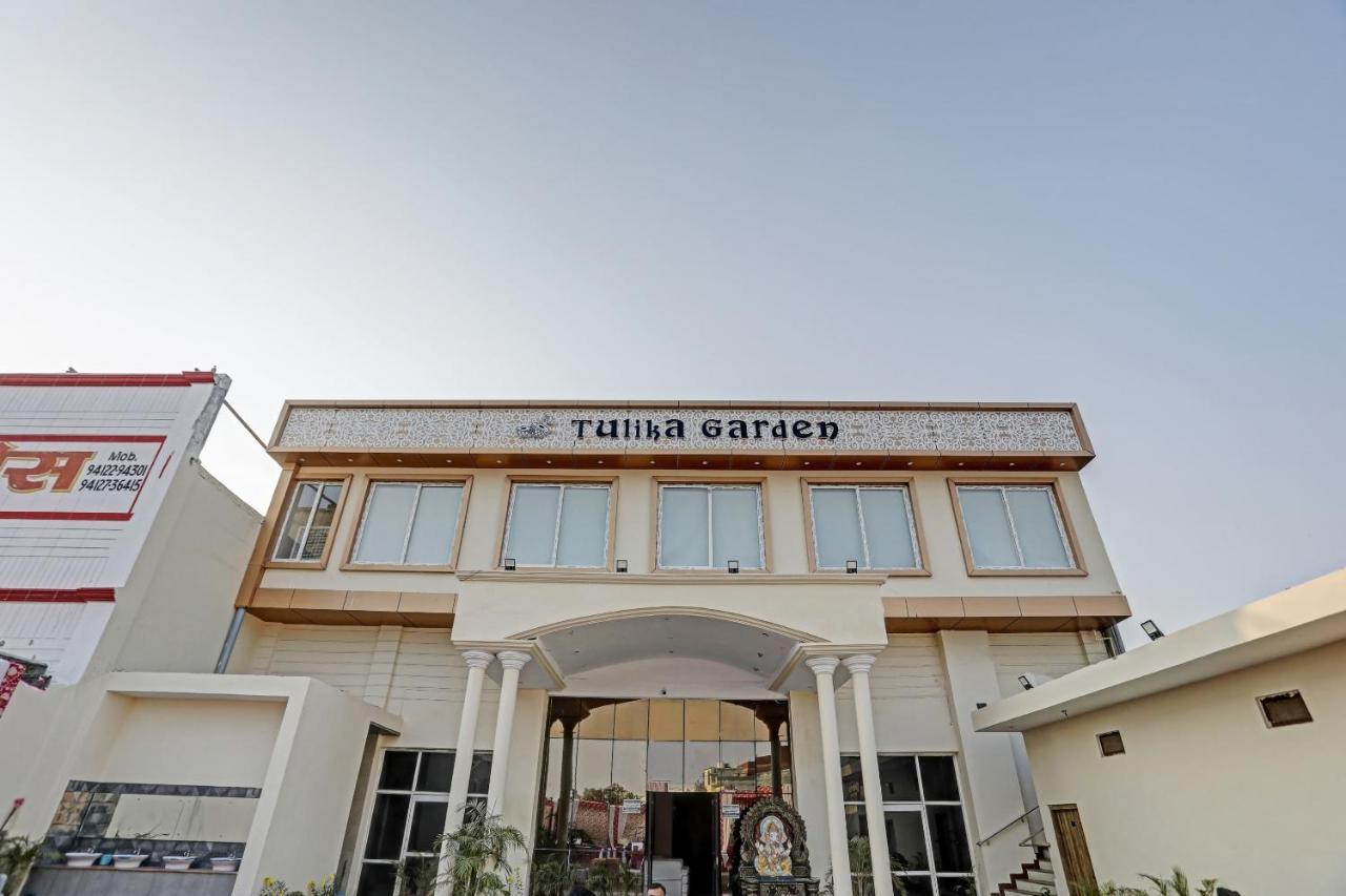 Collection O 85238 Tulika Garden Hotell Izatnagar Exteriör bild